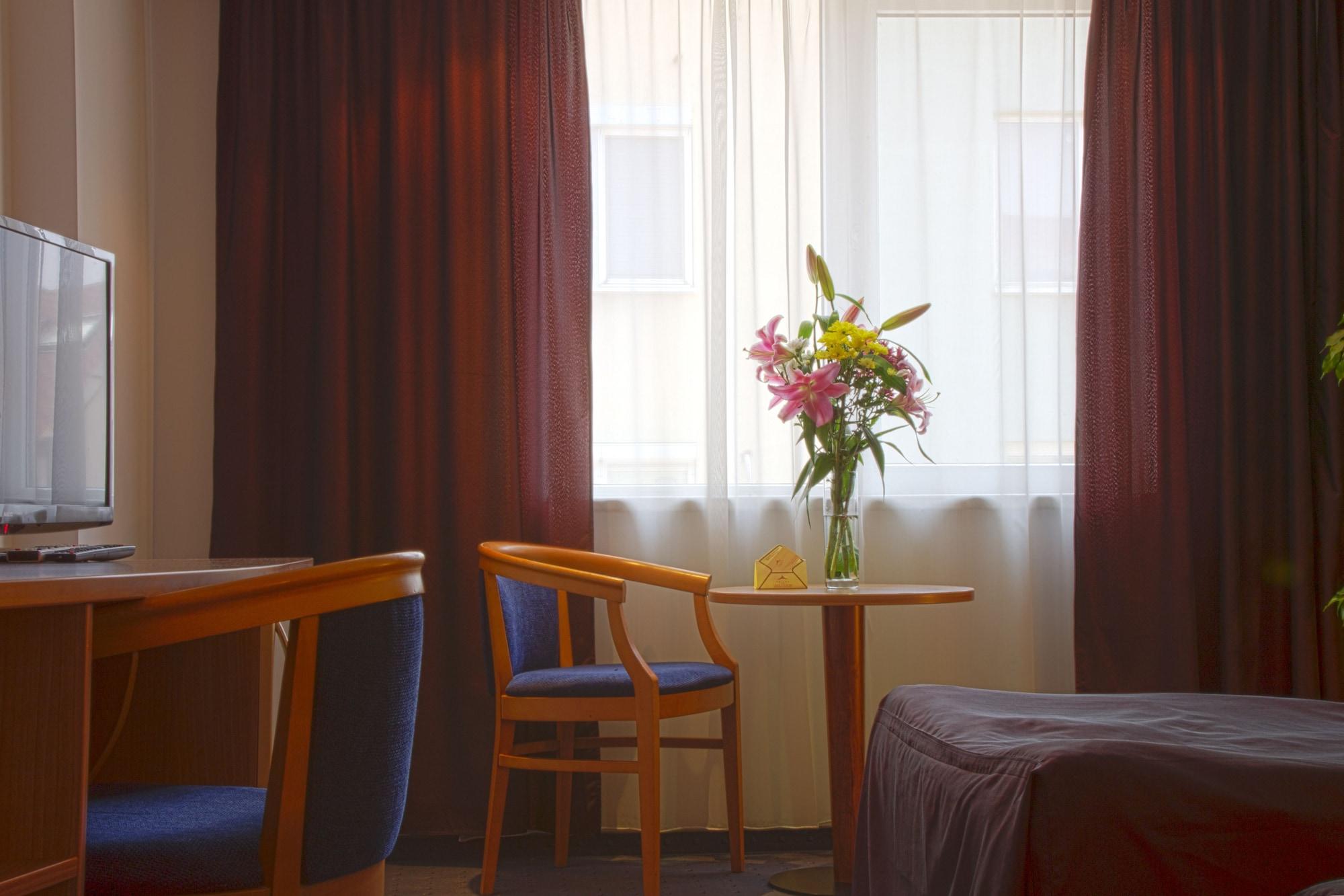 Triada Hotel ソフィア エクステリア 写真