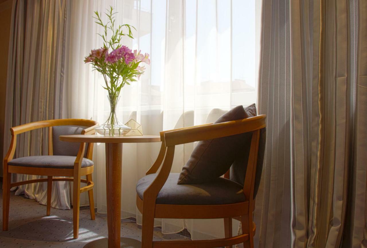Triada Hotel ソフィア エクステリア 写真