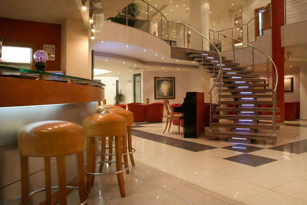 Triada Hotel ソフィア レストラン 写真